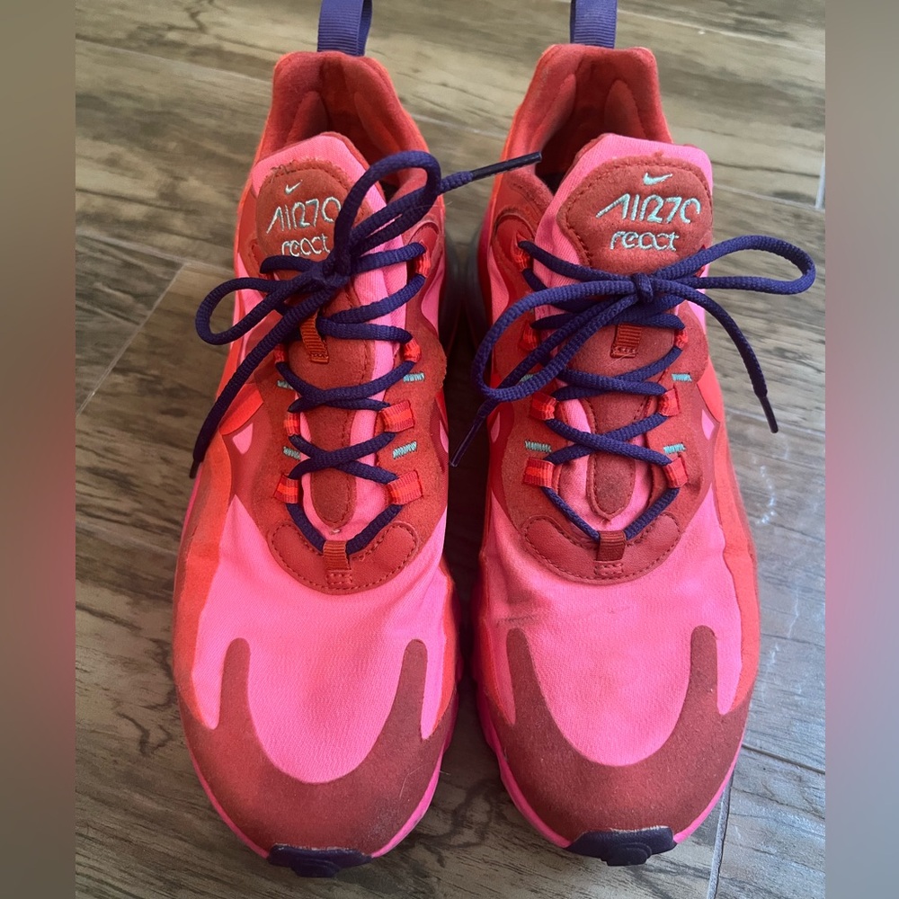 Nike Airmax 270 React women’s size 10. GUC.